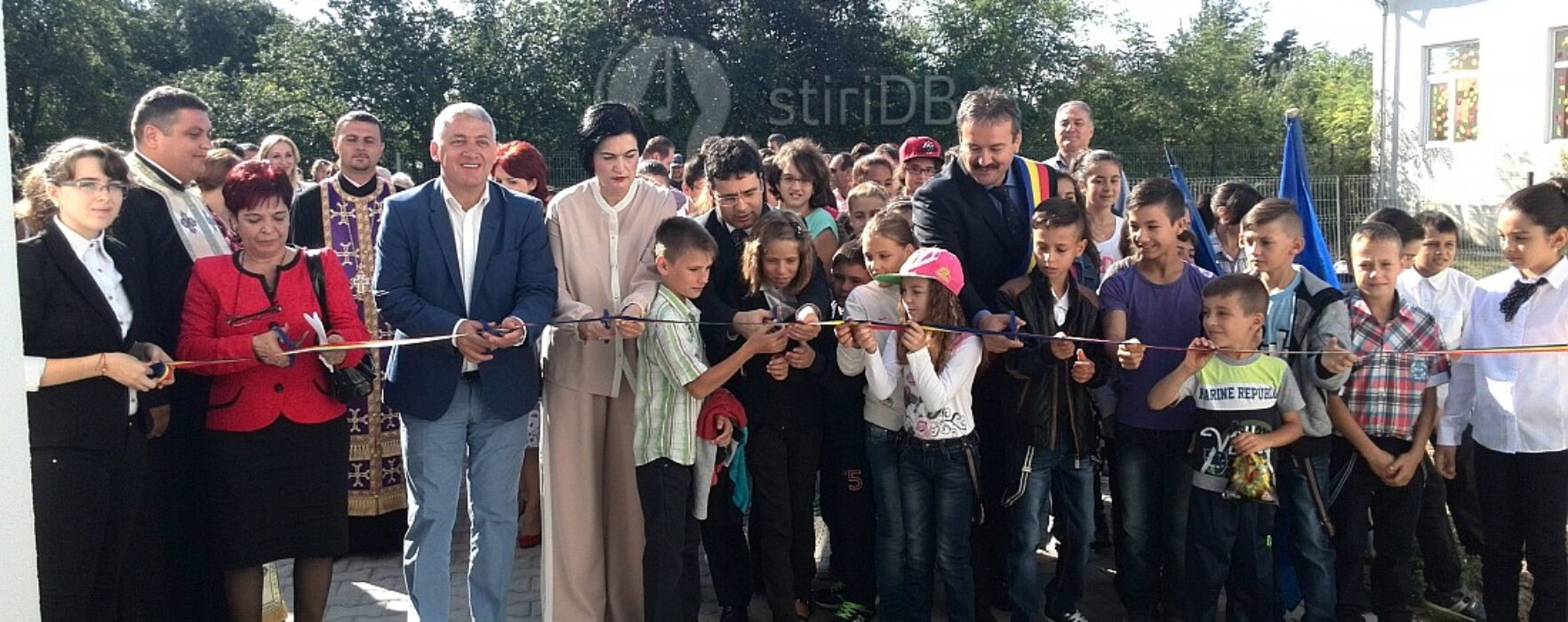 Şcoala din Conţeşti – Bălteni, inaugurată de ministrul Educaţiei, Remus Pricopie