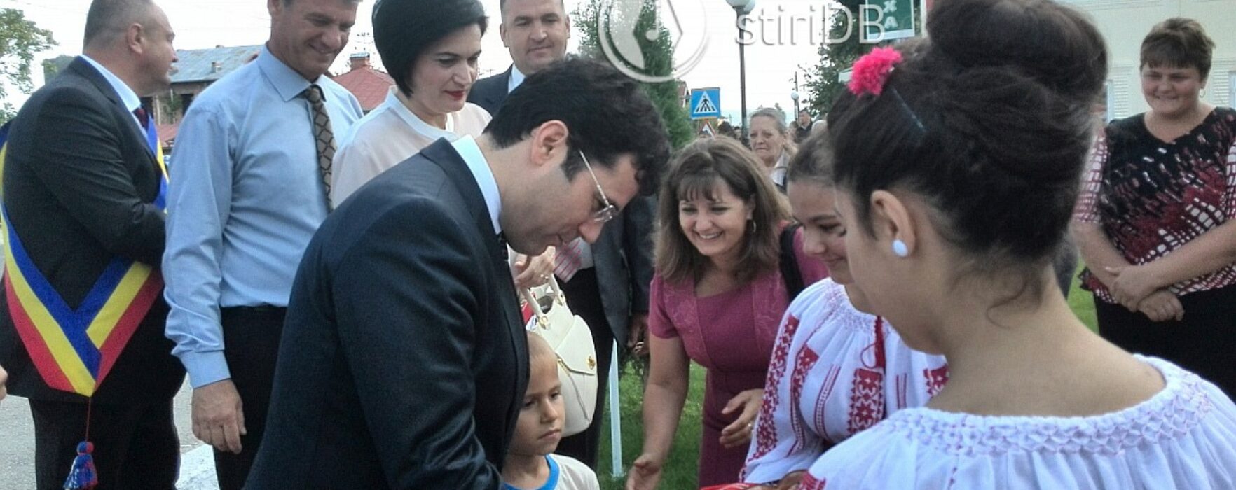 Campusul preuniversitar de la Voineşti, inaugurat de ministrul Educaţiei, Remus Pricopie