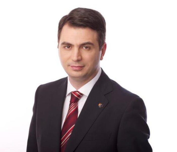 Deputatul de Târgovişte Radu Ropa s-a înscris în PSD şi va fi consilier pe probleme de politică al lui Victor Ponta