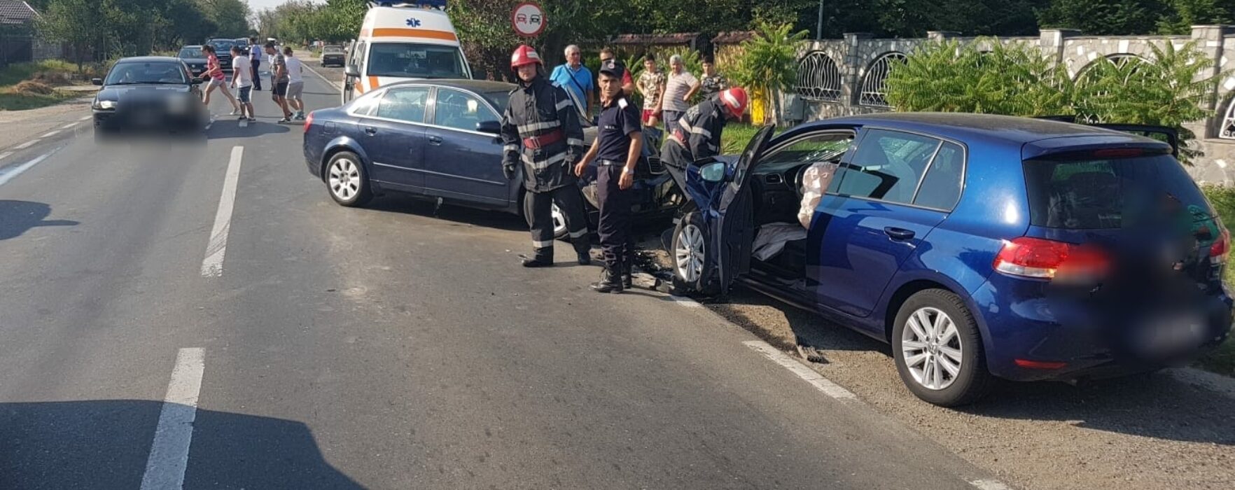 Dâmboviţa: Accident cu cinci răniţi pe DN 71 la Bâldana, un şofer a adormit la volan