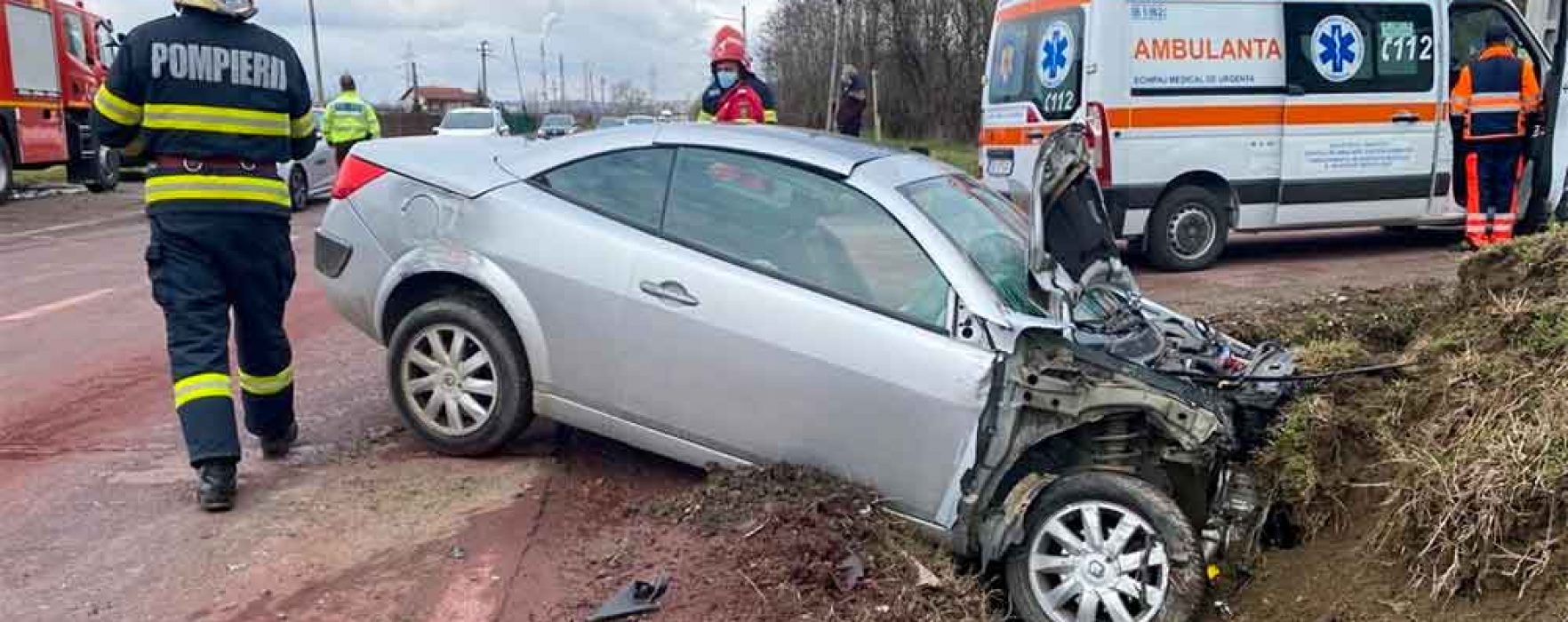 Dâmboviţa: Trei persoane rănite într-un accident pe DN 71, la Aninoasa