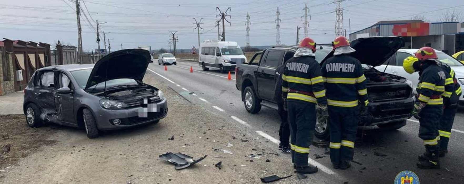 Dâmboviţa: Accident la Dumbrava, două maşini s-au ciocnit