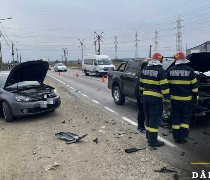 Dâmboviţa: Accident la Dumbrava, două maşini s-au ciocnit