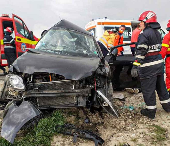 Dâmboviţa: Accident pe DN 7 Bucureşti-Găeşti, două persoane au murit