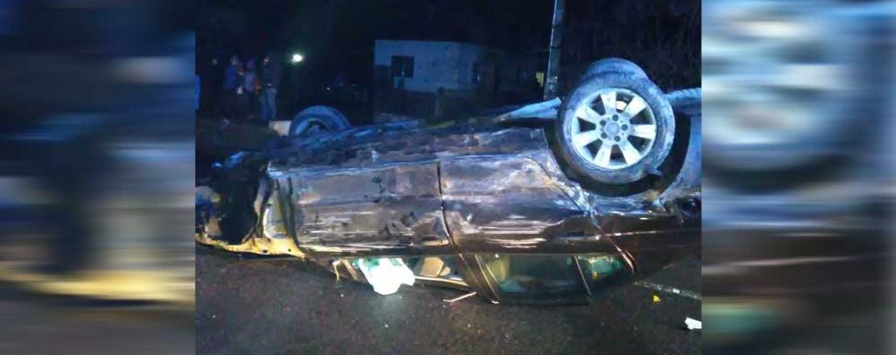 Dâmboviţa: Accident pe DN 72A, maşină răsturnată