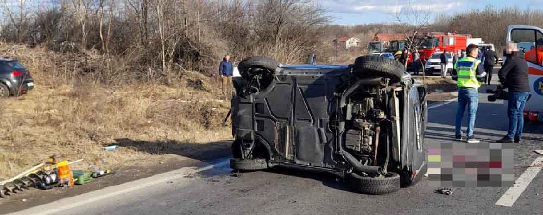 Dâmboviţa: Accident la Tărtăşeşti, două persoane rănite