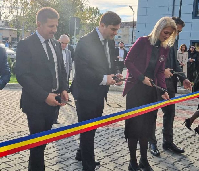 Târgovişte: A fost inaugurat sediul Judecătoriei, prezentă ministra Justiţiei, Alina Gorghiu