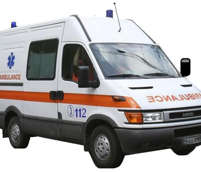 Ambulanţă lovită de un TIR pe DN 72A, la Priseaca; nu au fost înregistrate victime