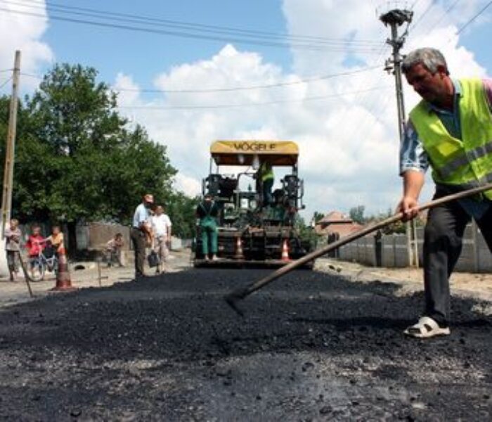 Târgovişte: Mai multe străzi vor fi reabilitate; durata lucrărilor va fi de 6 luni