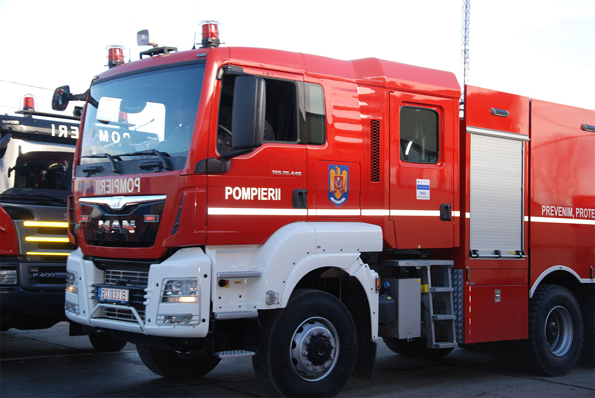 autospeciala-pompieri-1