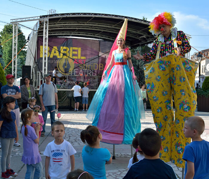 Târgovişte: Programul Festivalului Babel, marţi (6 iunie)