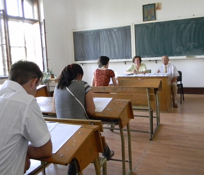 Ministerul Educaţiei a publicat lucrările celor doi elevi din Dâmboviţa eliminaţi la bacalaureat