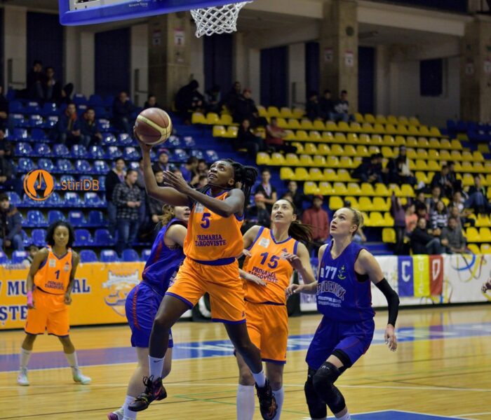 Baschet feminin: CSM Târgovişte învinge Phoenix Galați, 74-63