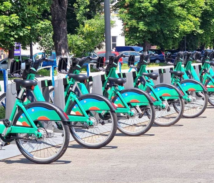 Primăria Târgovişte: Parcări park&ride la ieşirile din oraş şi sute de biciclete electrice care pot fi închiriate