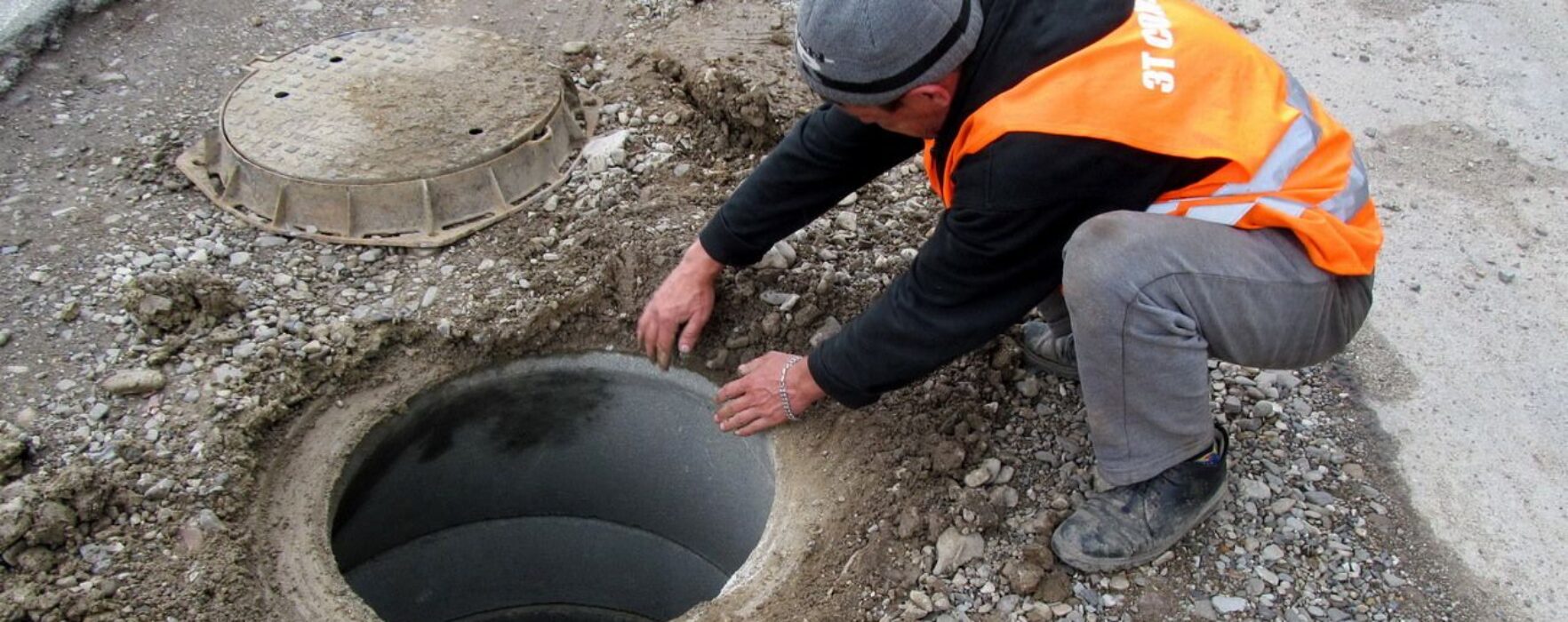 Mai puţin de jumătate dintre localităţile din Dâmboviţa au sisteme de canalizare