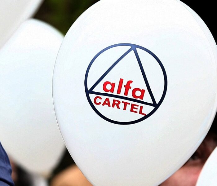 Protest al Cartel Alfa, joi, în faţa Prefecturii Dâmboviţa