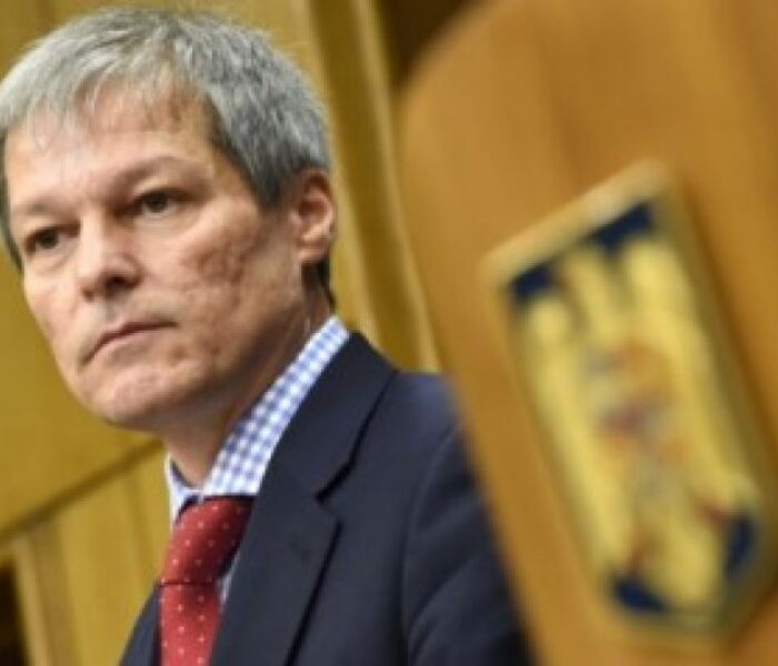 Premierul Dacian Cioloş va fi prezent, marţi, în Dâmboviţa