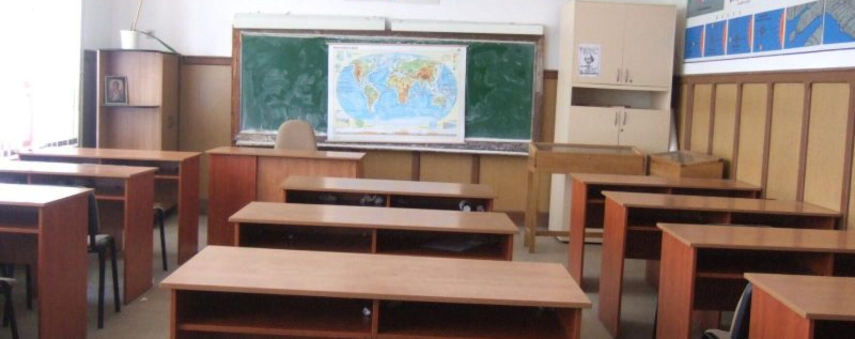 Alte două şcoli din Târgovişte au hotărât suspendarea orelor, din cauza frigului din clase