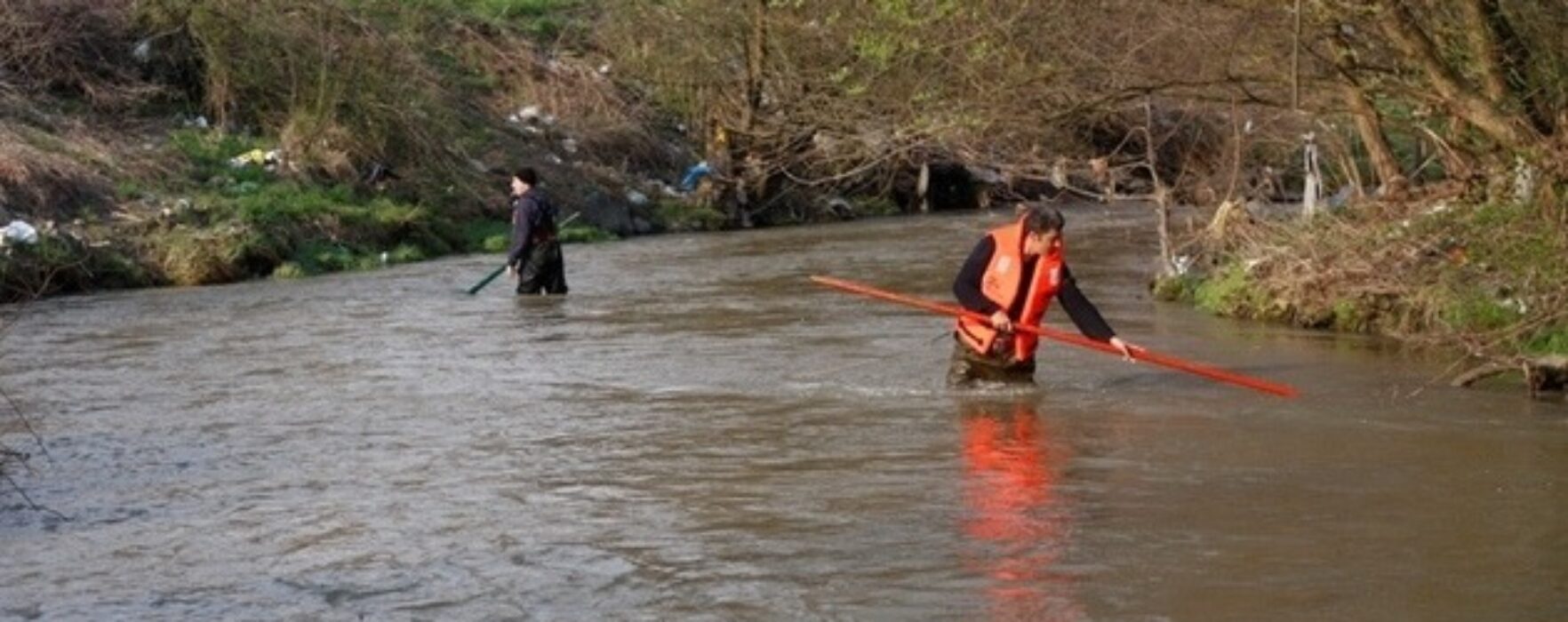 Dâmboviţa: Un copil şi unchiul său, găsiţi înecaţi în Argeş