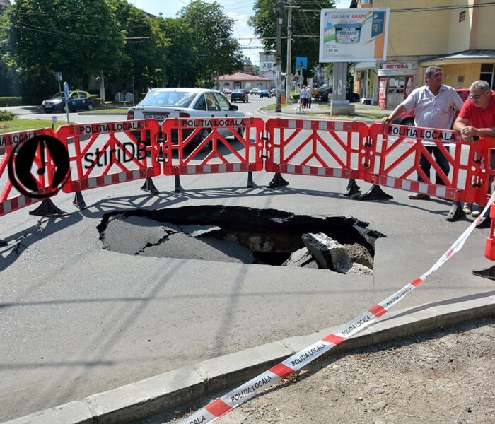 Târgovişte: Crater în asfalt în zona unde s-au efectuat lucrări la PIDU B