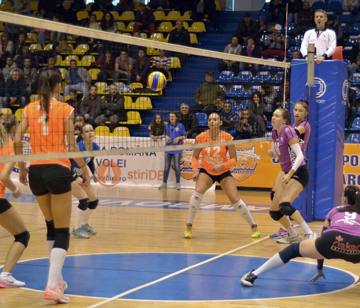 Volei feminin: CSM Târgovişte învinge clar CSM Lugoj cu 3-0