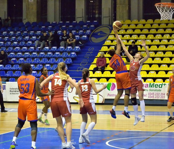 Baschet feminin: CSM Târgovişte, victorie clară în faţa Rapidului (foto)