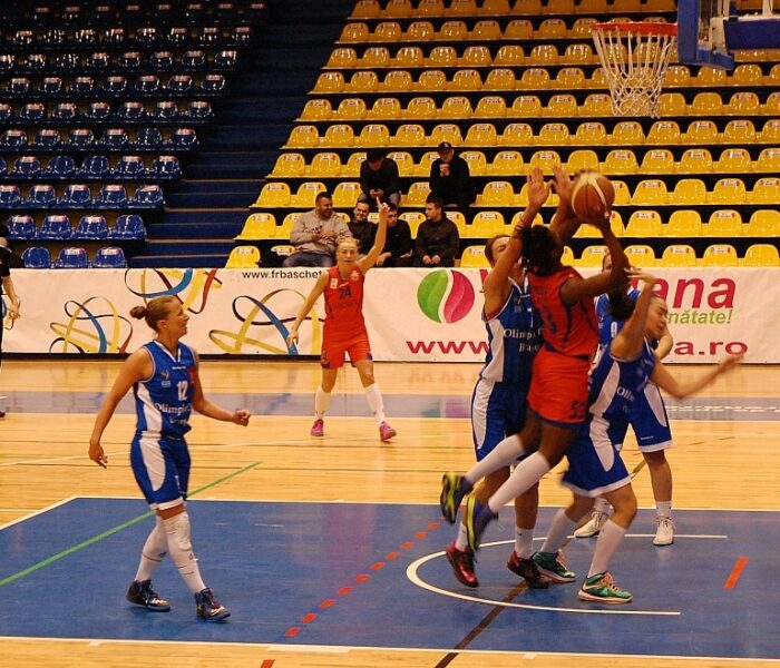 Baschet feminin: CSM Târgoviște a învins Olimpia Brașov (79-64) în primul meci din play-off