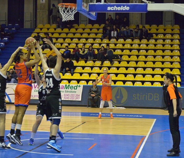 Baschet feminin: CSM Târgovişte – Universitatea Cluj Napoca 108 – 43