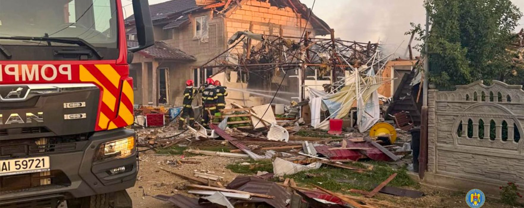Dâmboviţa: Explozie urmată de incendiu la un magazin din Mogoşani, nu au fost persoane rănite
