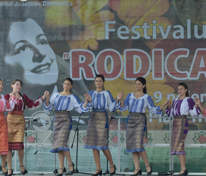 Dâmboviţa: Festivalul ”Rodica Bujor”, pe 8 noiembrie, la Dragodăneşti