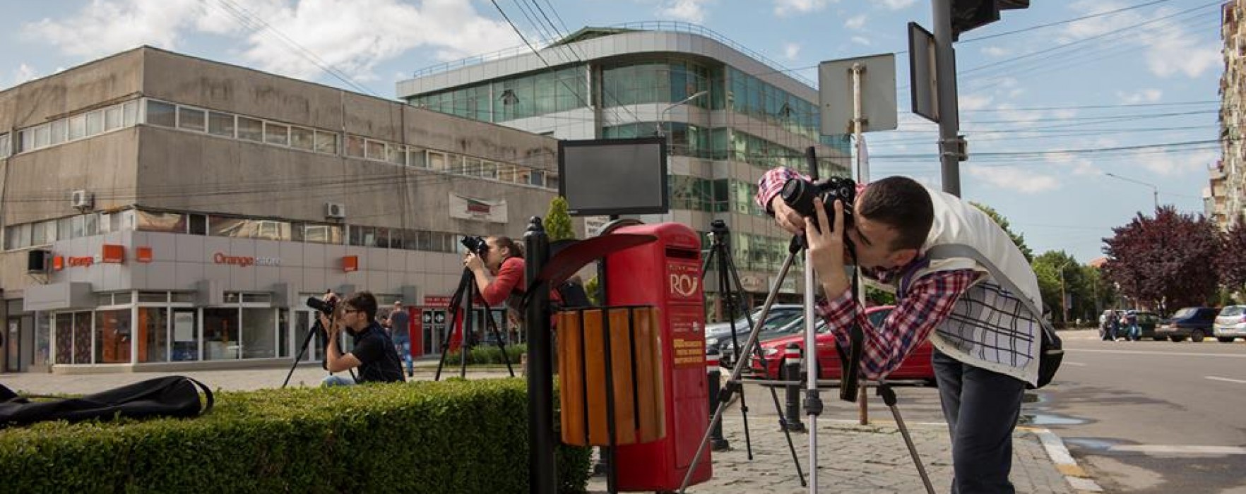 Școală de fotografie, la Târgovişte