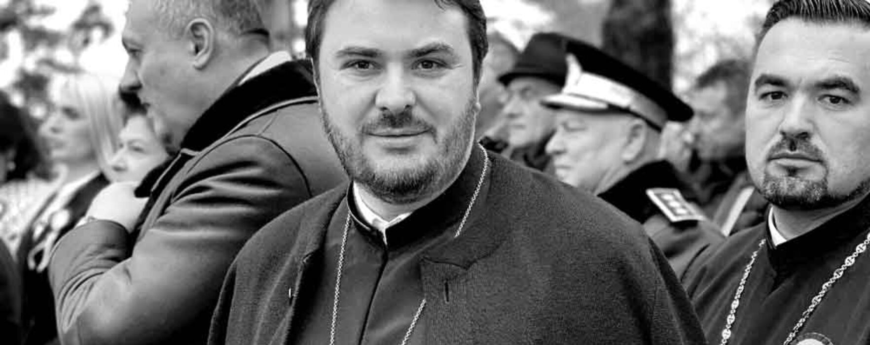 Vicar eparhial Ionuţ Ghibanu: Unii uită că sunt trecători și că patria-i eternă!