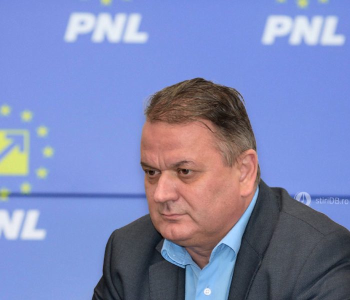 Dâmboviţa: Virgil Guran obligat de PNL să candideze la consiliul judeţean sau primărie