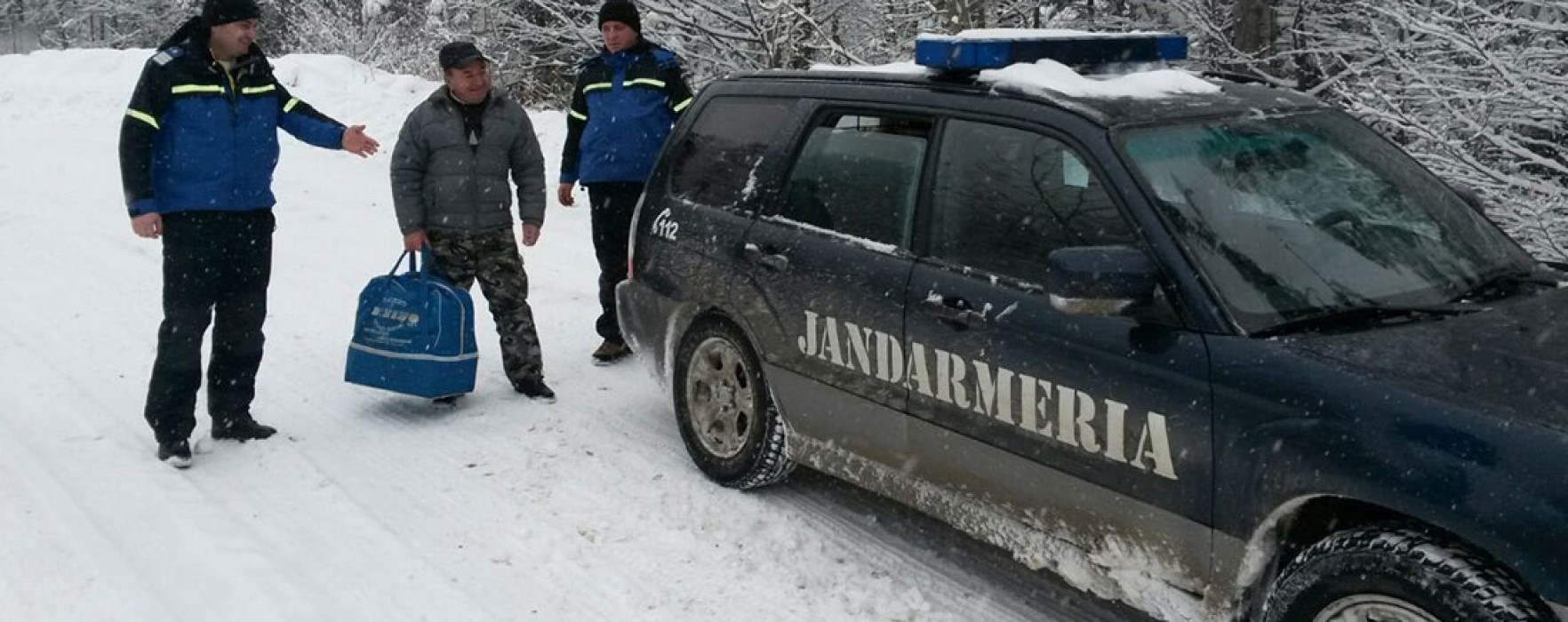 Turişti aflaţi în dificultate în Masivul Montan Bucegi, sprijiniţi de jandarmii montani