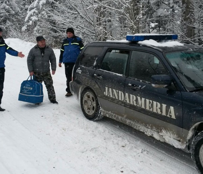 Turişti aflaţi în dificultate în Masivul Montan Bucegi, sprijiniţi de jandarmii montani