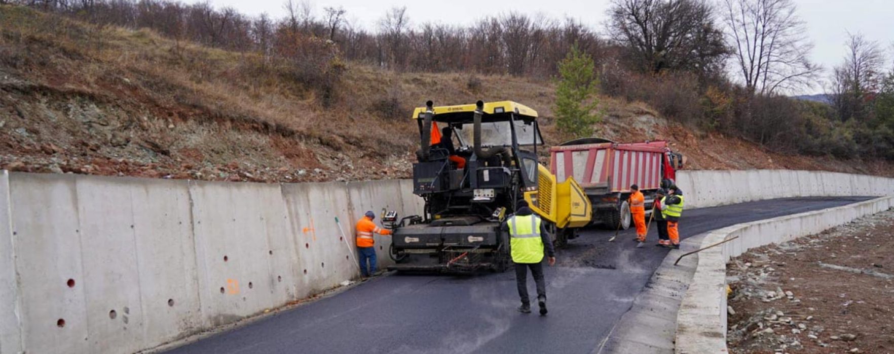 CJ Dâmboviţa: Lucrările la DJ712 A Runcu – Râu Alb, aproape gata