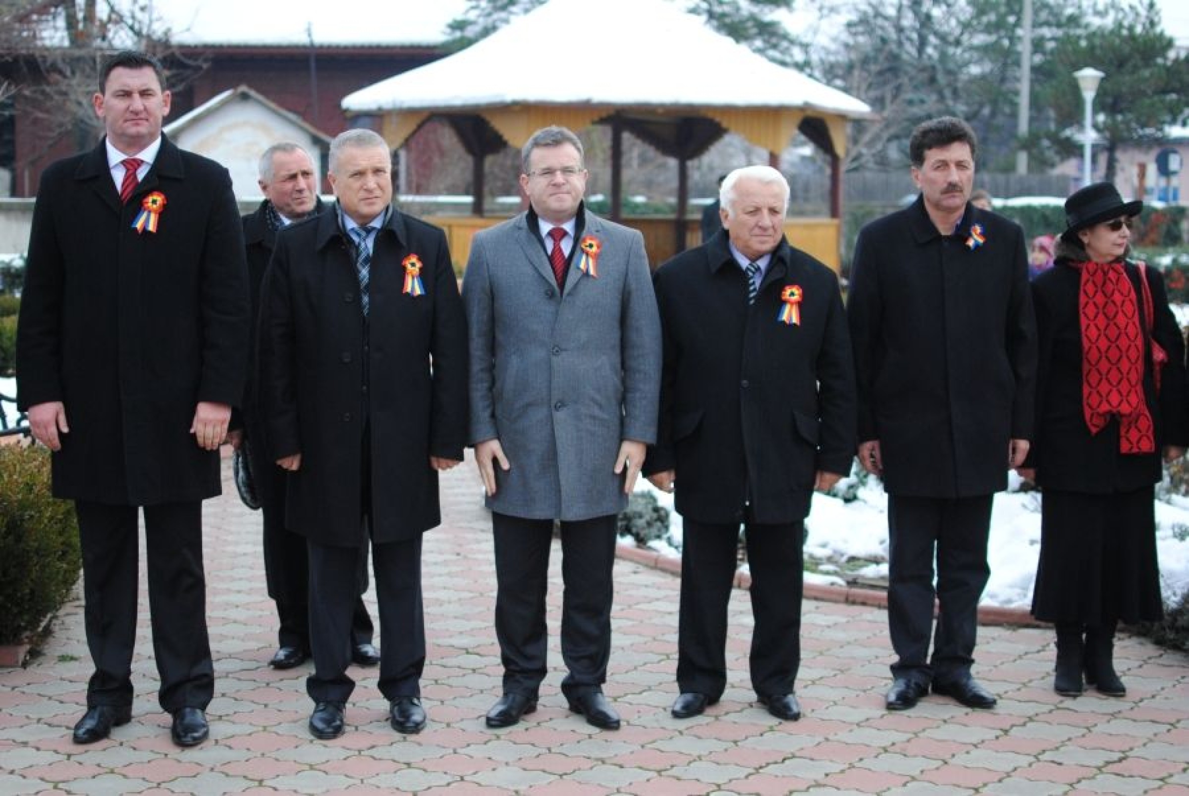 Manifestări de 1 decembrie, la Titu (foto)