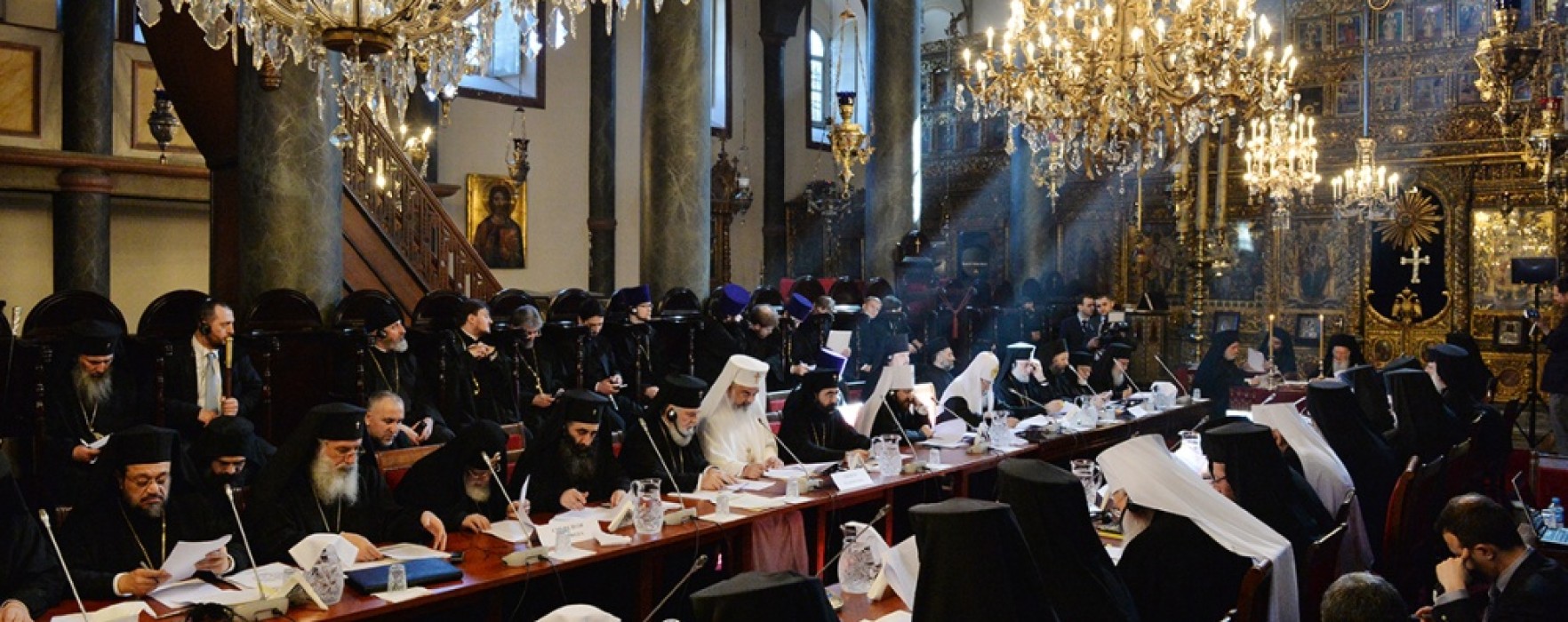 Arhiepiscopul şi Mitropilitul Târgoviştei, Nifon,  la Sinaxa de la Istanbul