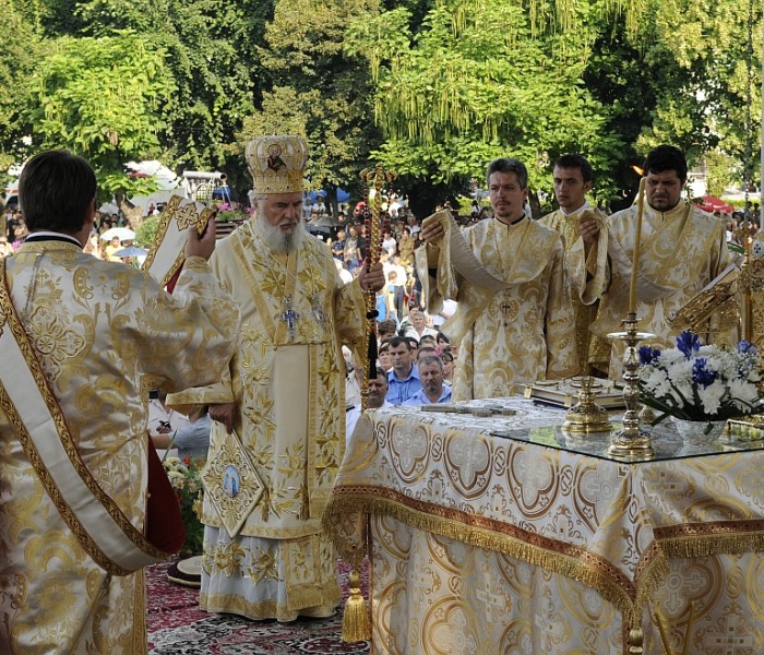 Sărbătorirea Sf. Nifon, luni, la Târgovişte