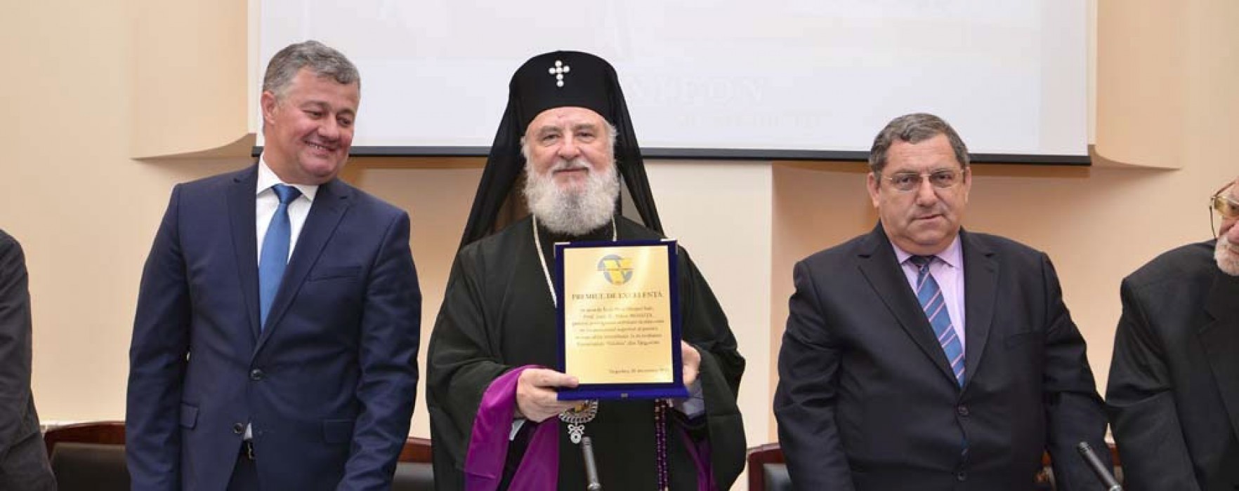 Premiu de excelenţă pentru activitatea academică pentru arhiepiscopul Târgoviştei