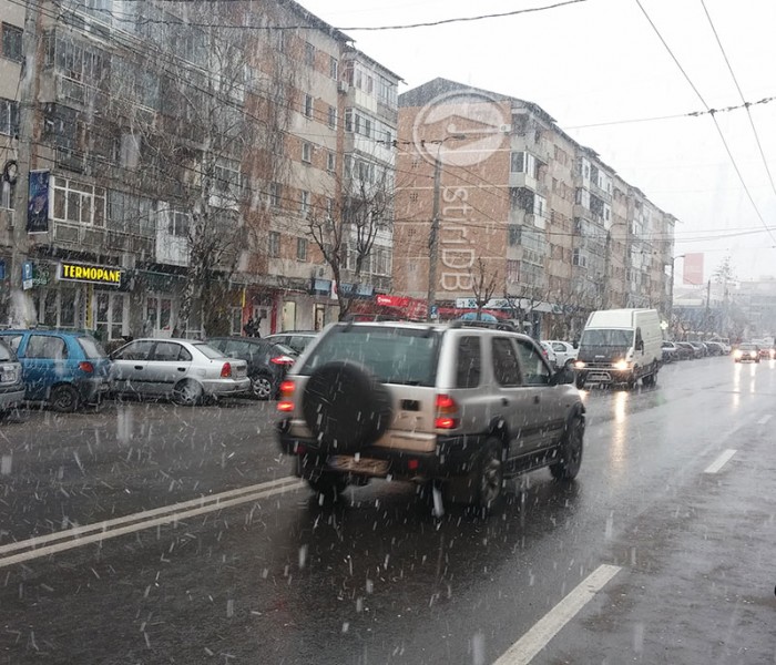 ISU Dâmboviţa: Informare meteo – intensificări ale vântului şi ninsori viscolite