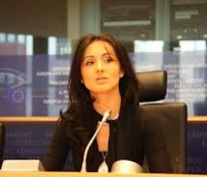 Europarlamentarul Oana Antonescu: Solicit Guvernului să retragă legea privind proiectul de la Roșia Montană