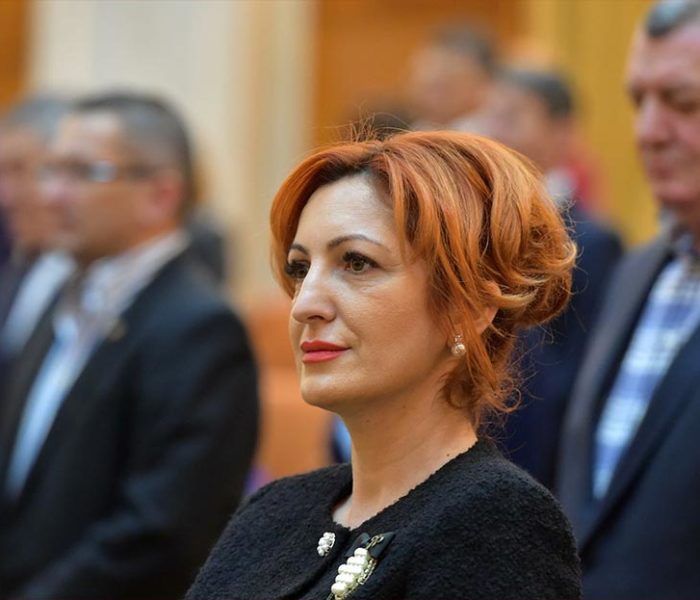 Oana Vlăducă (Pro România), interpelare privind situația pomicultorilor dâmboviţeni afectaţi de grindină