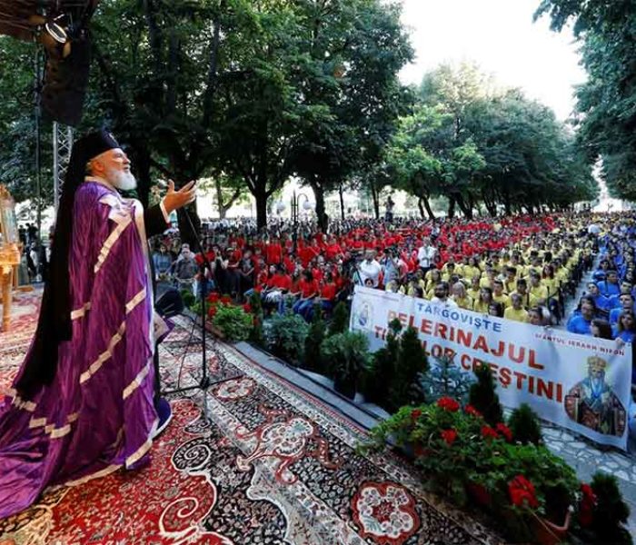 Manifestări Sf. Nifon – pelerinajul tinerilor din Arhiepiscopia Târgoviştei (video)