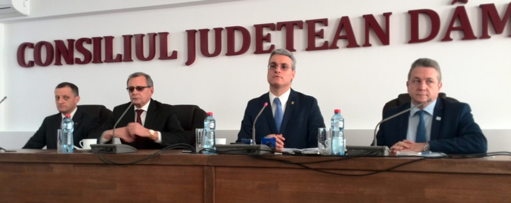 Ministrul Muncii, prezent la Târgovişte unde a discutat despre pachetul de măsuri active de ocupare