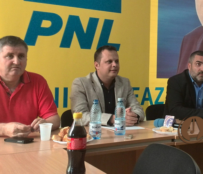 PNL Dâmboviţa: Liberalii dâmboviţeni care merg la congresul PLR nu vor fi excluşi din partid