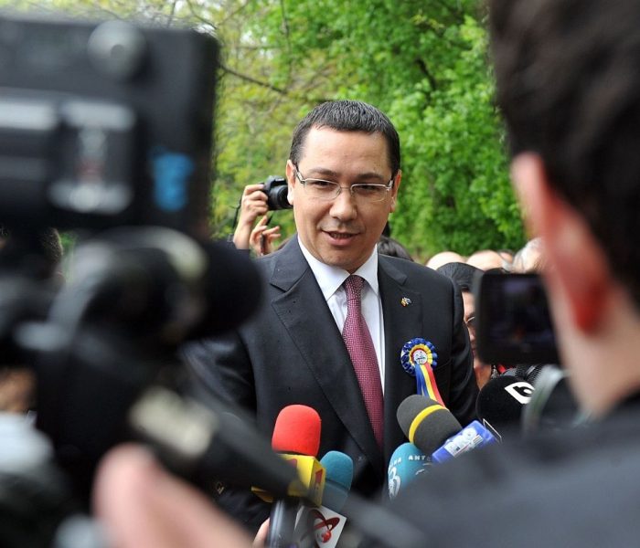 Ponta: Ipocrizia liberalilor, stau la masă la Guvern cu Ciolacu, apoi ies şi spun că PSD e cu ruşii