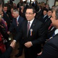 Victor Ponta, baie de mulţime la Nucet