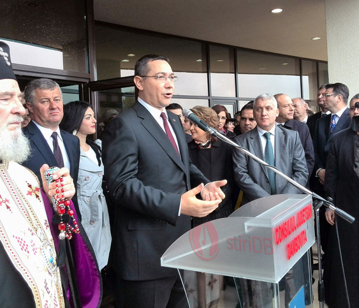 Inaugurarea sediul Institutului de Cercetare UVT; prezenţi premierul Ponta şi cinci miniştri