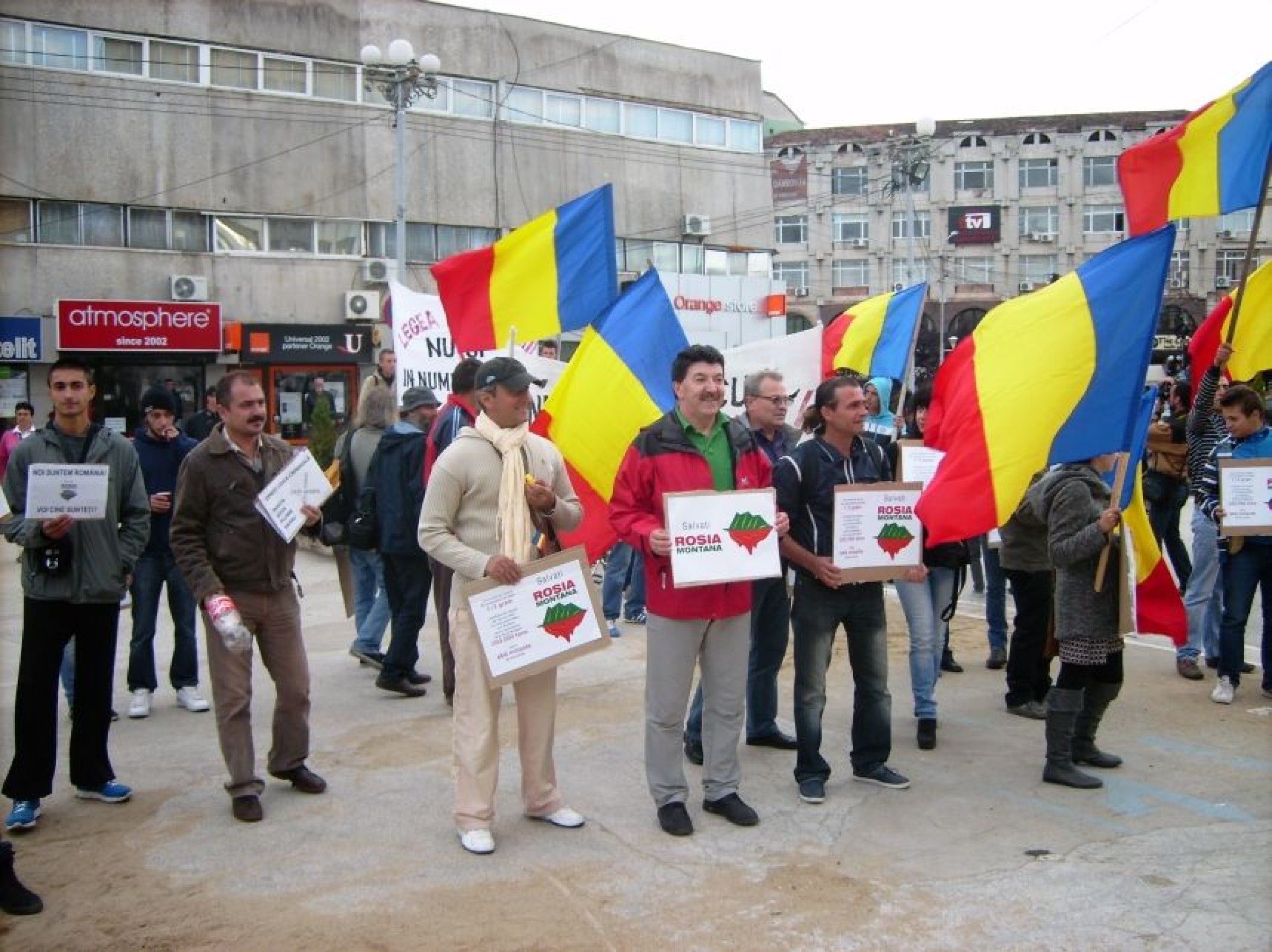 Protest de solidaritate cu Roşia Montană (foto)